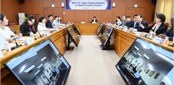 외교부, 한미일 퀀텀 산업 보안 워크숍 개최 기사 이미지