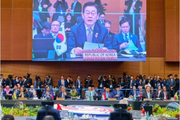 이재명 대통령, 제28차 아세안+3 정상회의 참석 기사 이미지