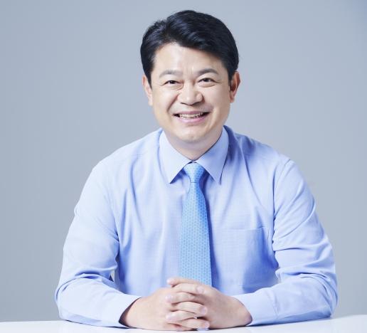 복기왕, '공공재원, 투자자 아닌 시민에게'…버스 사모펀드 규제법 발의 기사 이미지