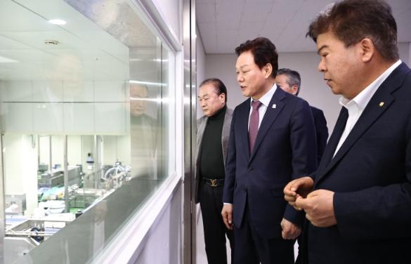 경남도, 김해 축산물 유통 거점 찾아 축산물 수급 상황 살펴 기사 이미지