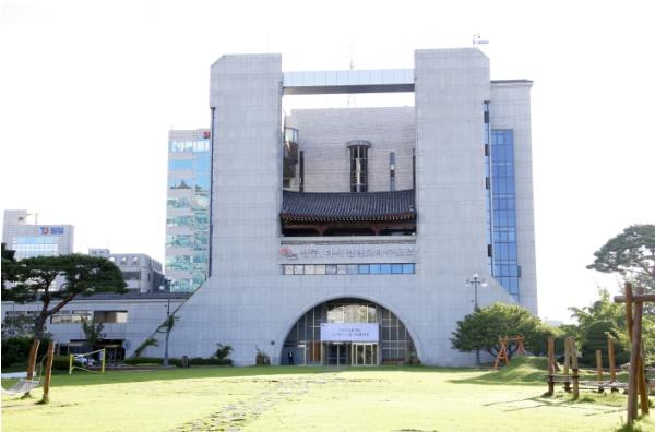 전주푸드 직매장, 10년 만에 매출 3배 성장·60억 원 돌파 도전 기사 이미지