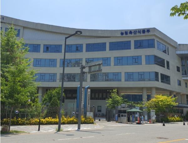 농식품부, 계란 가격 안정을 위해 신선란 수입 확대 기사 이미지