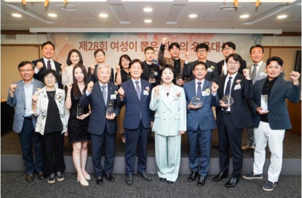 전남쌀, ‘여성이 뽑은 최고 명품대상’ 20년 연속 수상 기사 이미지